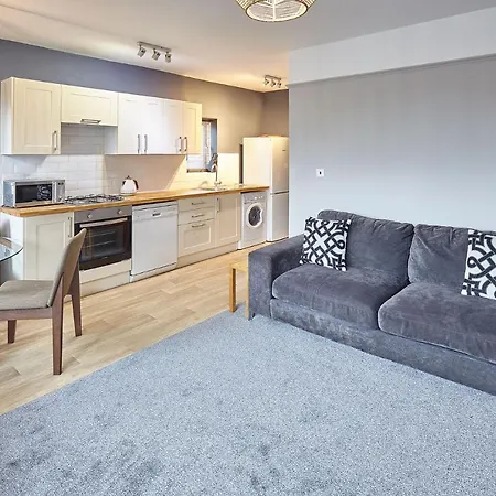 Queens Road 2 Bed 公寓 *