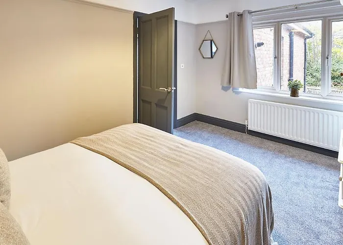 Queens Road 2 Bed * Richmond (North Yorkshire)